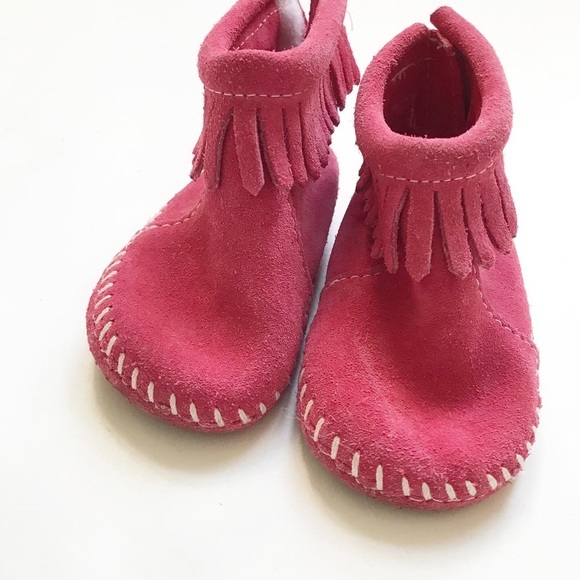 Minnetonka pink suede fringe boots VGUC  size 5 - Picture 3 of 7